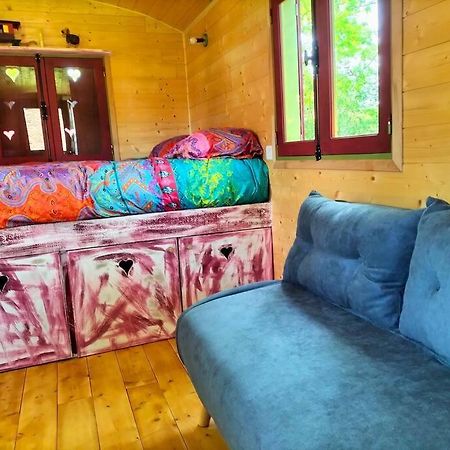 Jolie Roulotte Villa Issendolus Kültér fotó